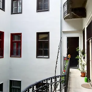 Premium By Hi5-vaci Str. 3 Bedroom Appartamento Budapest